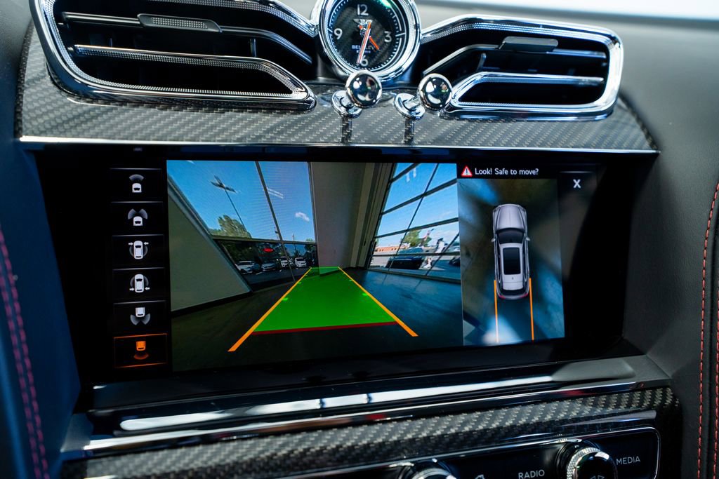 Used 2021 Bentley Bentayga Speed image 40