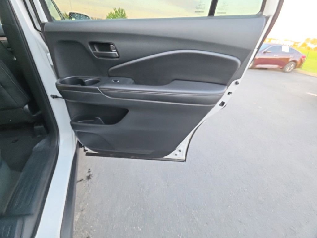 Used 2023 Honda Passport EX-L image 30