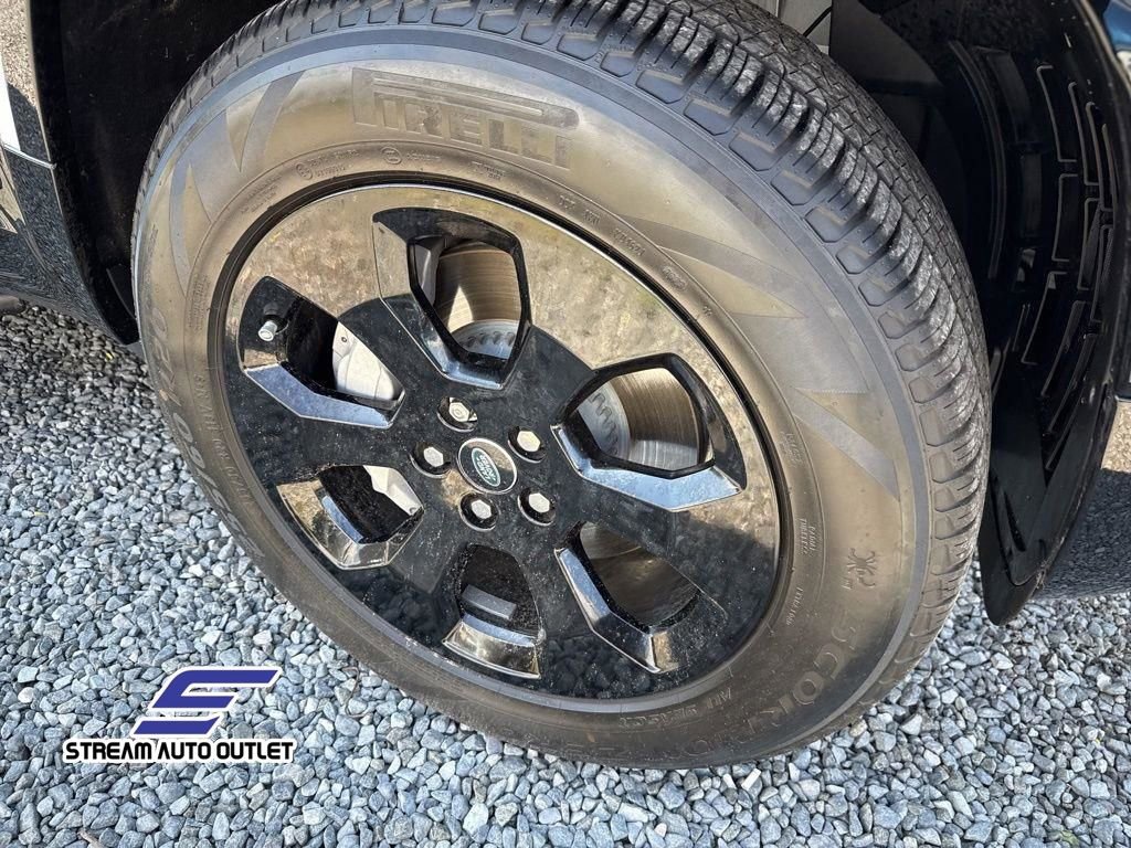 Used 2024 Land Rover Defender 110 X-Dynamic SE image 14