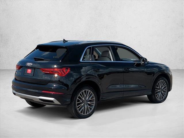 Used 2022 Audi Q3 2.0T Premium w/ Convenience Package AWD/4WD image 5