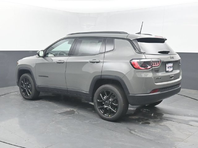 New 2027 Jeep Compass Latitude AWD/4WD image 3