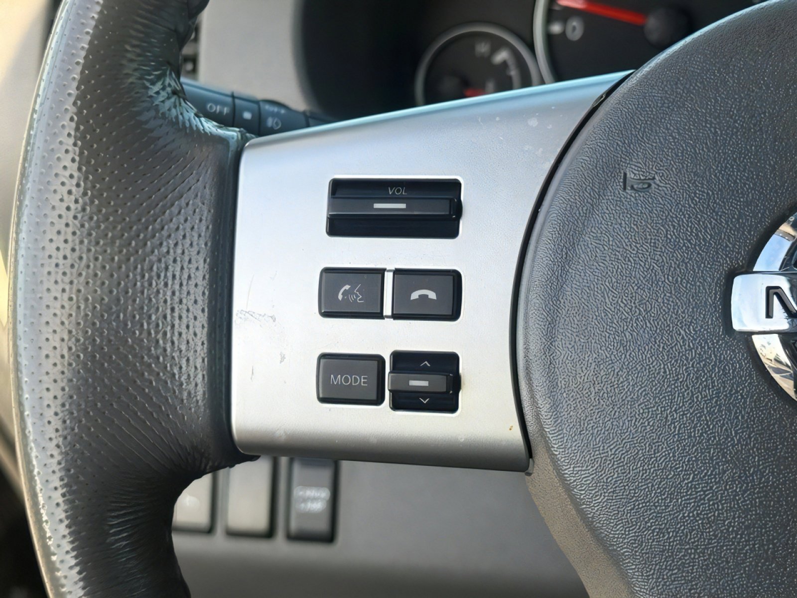 Used 2019 Nissan Frontier SL image 15