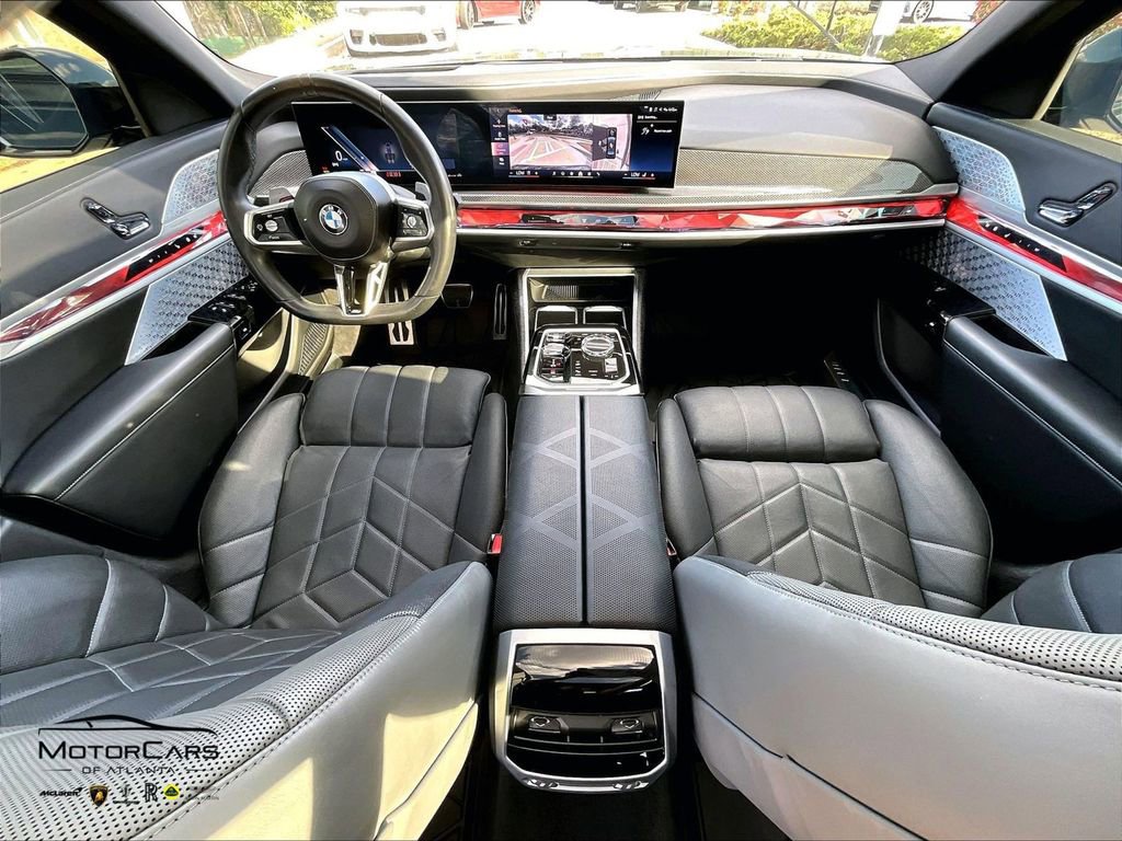 Used 2023 BMW 760i xDrive w/ Executive Package image 14