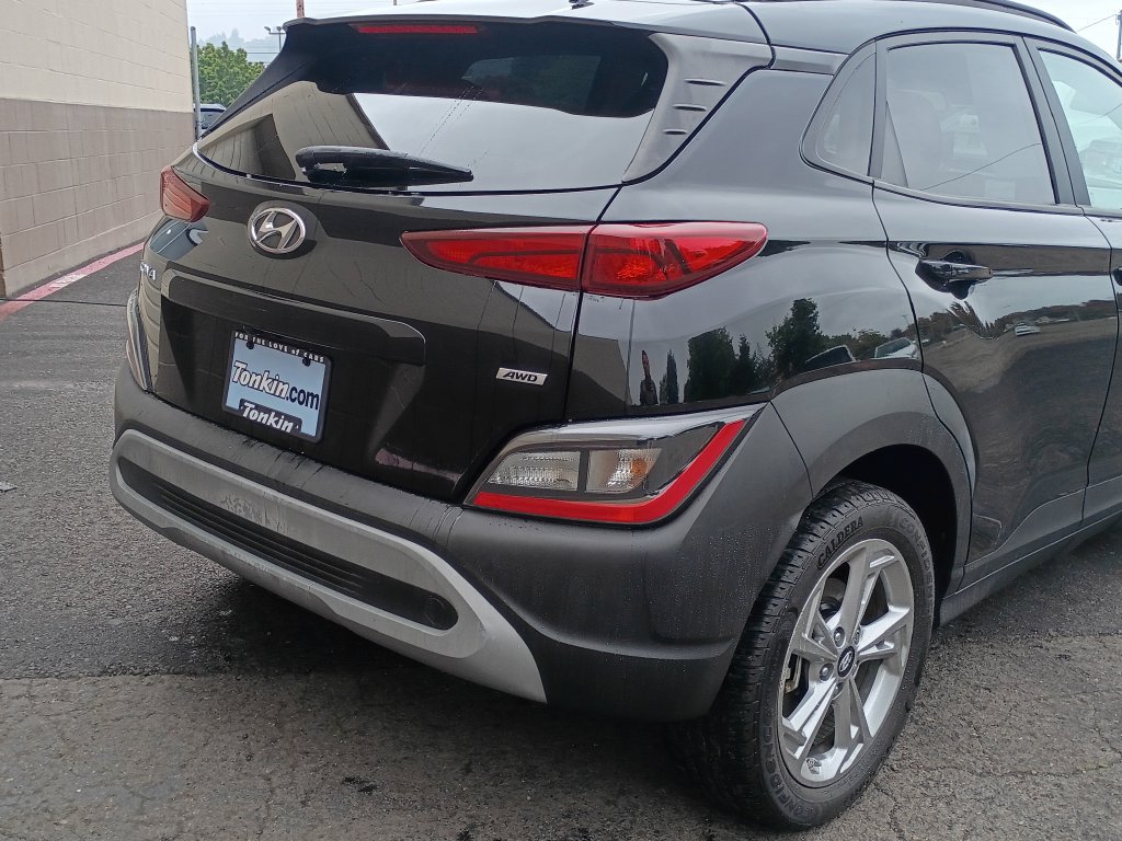Used 2023 Hyundai Kona SEL w/ Convenience Package AWD/4WD image 5