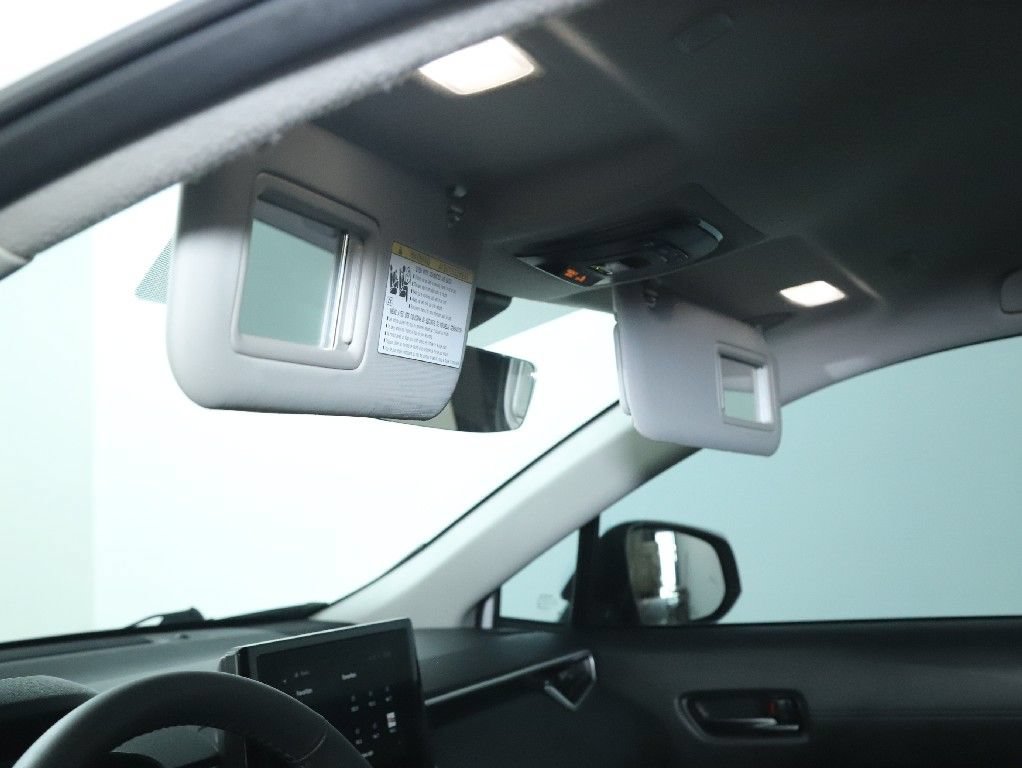 Used 2024 Toyota Corolla Cross LE FWD image 19