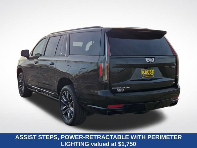 Used 2023 Cadillac Escalade ESV Sport w/ Touring Package AWD/4WD image 6