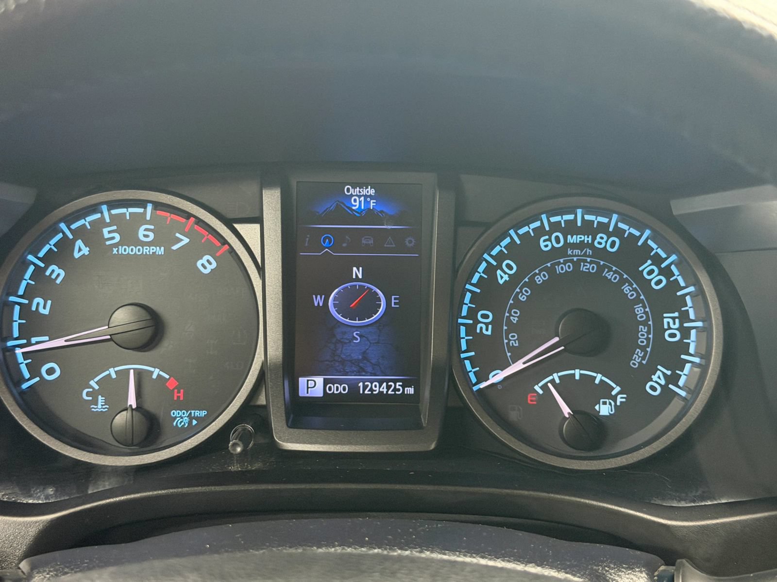 Used 2018 Toyota Tacoma TRD Sport w/ Technology Package AWD/4WD image 27