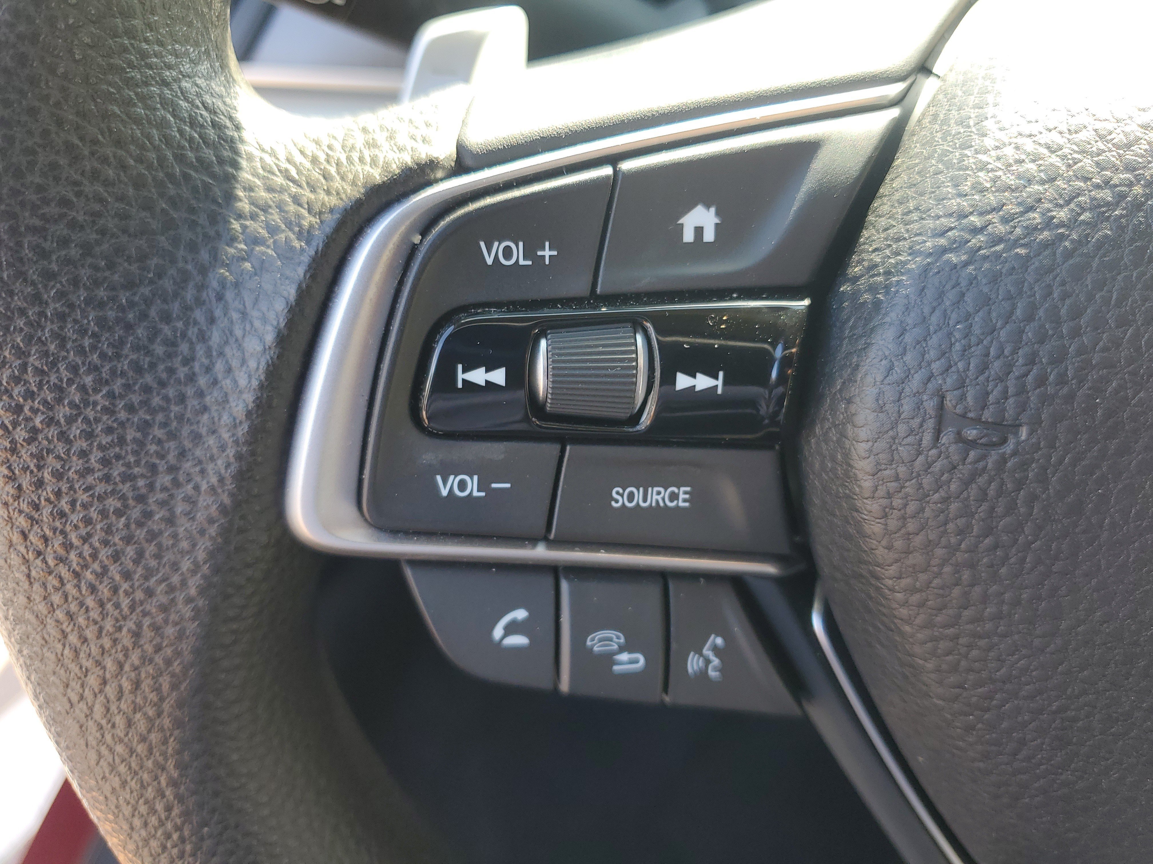 Used 2018 Honda Accord Hybrid image 16