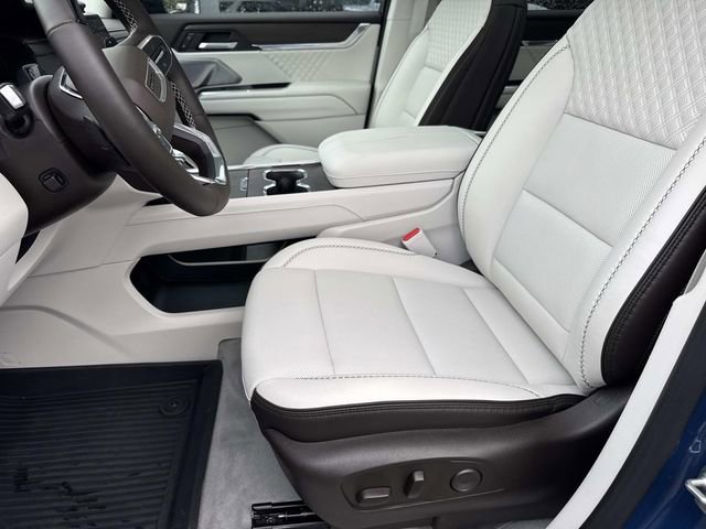 Used 2024 GMC Acadia Denali w/ Super Cruise Package image 20