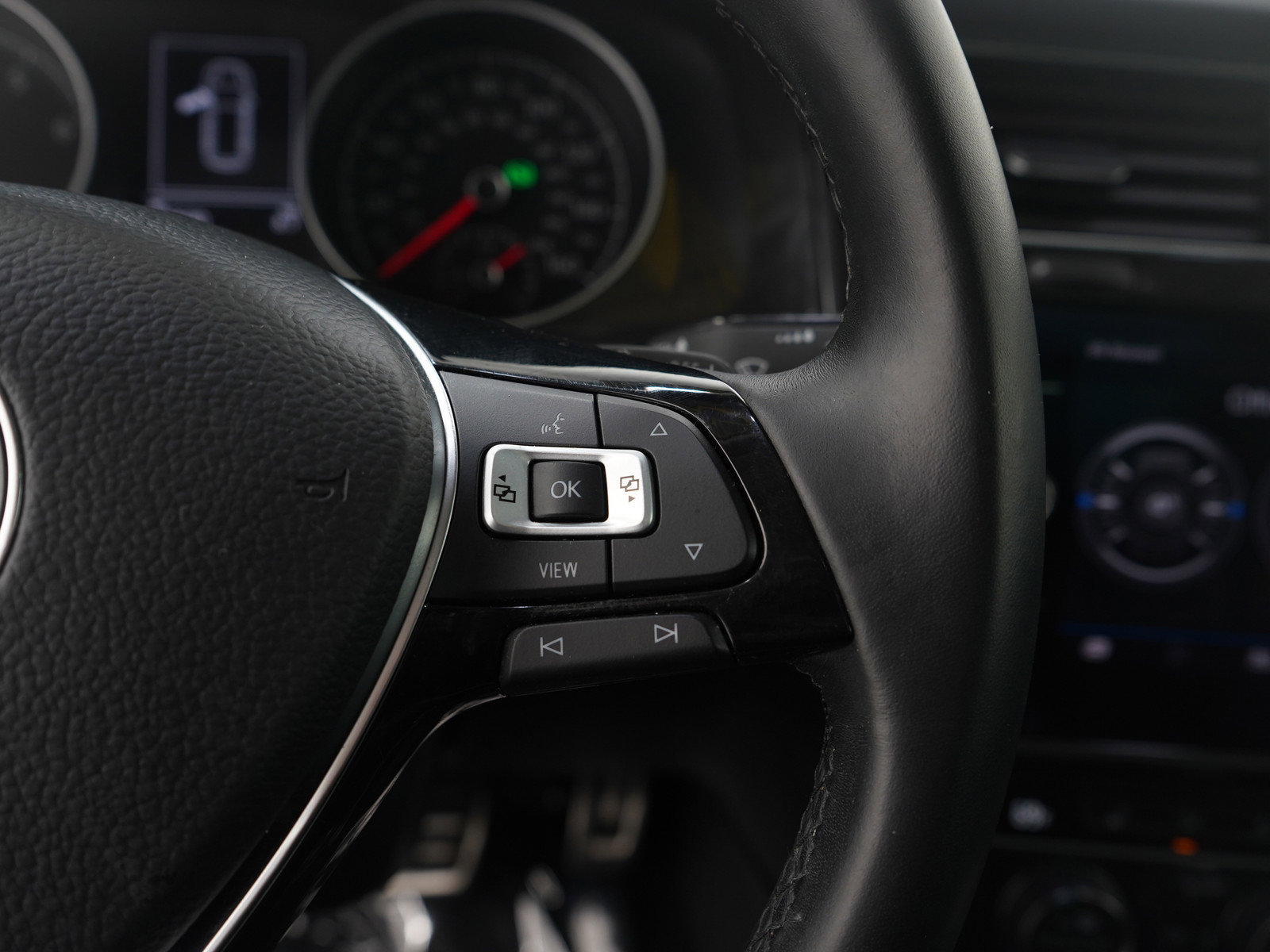 Used 2019 Volkswagen Golf Alltrack SEL image 26