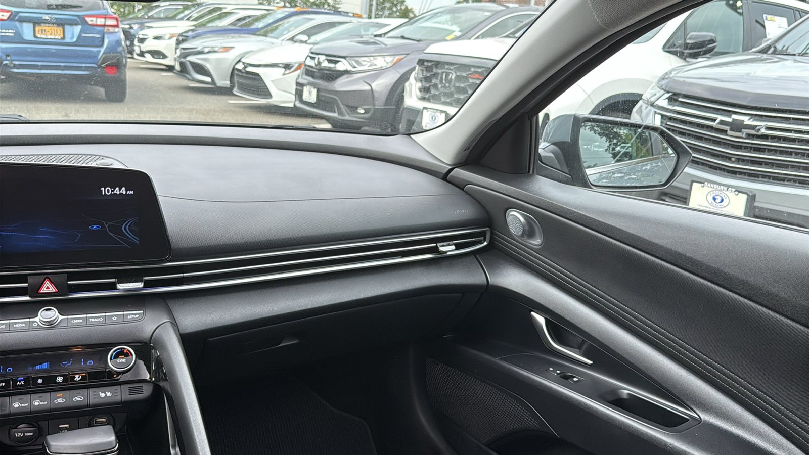 Used 2021 Hyundai Elantra Limited FWD image 24