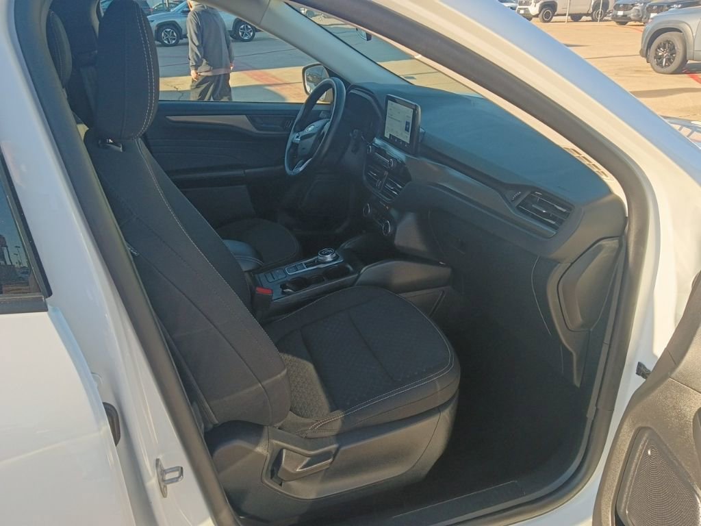 Used 2025 Ford Escape Active image 8