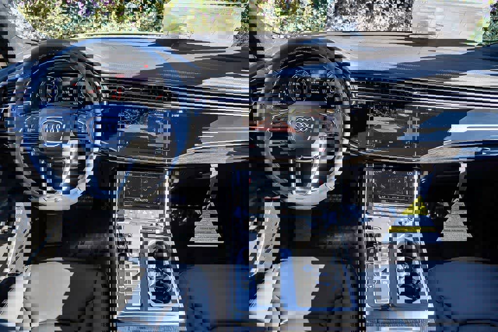 New 2026 Audi Q7 2.0T Premium image 12