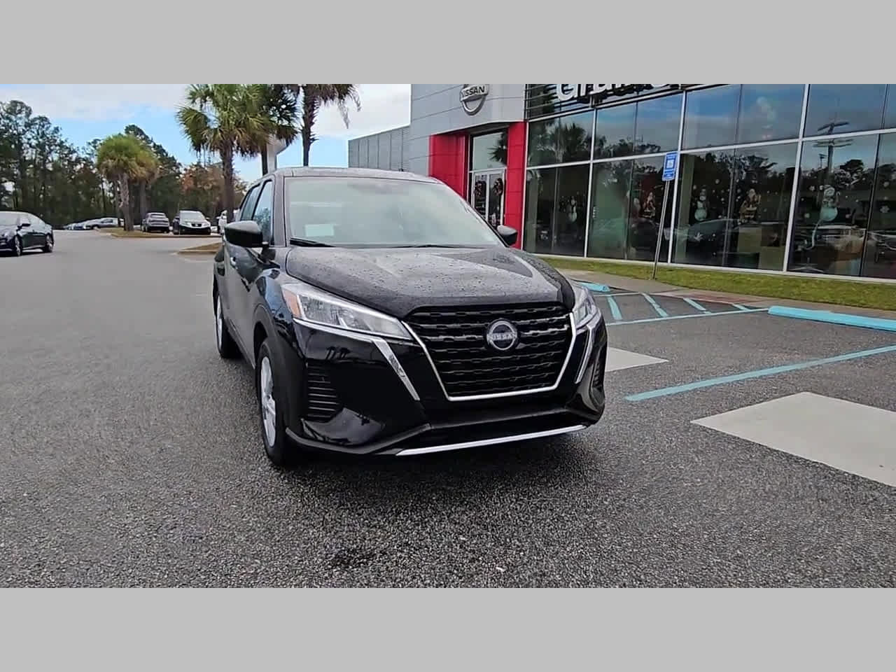 New 2025 Nissan Kicks Play S image 18