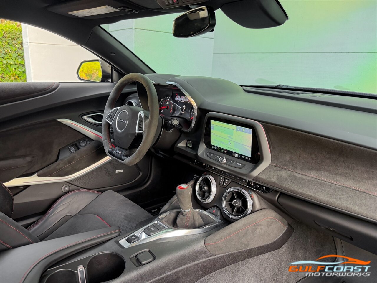 Used 2019 Chevrolet Camaro ZL1 RWD image 26