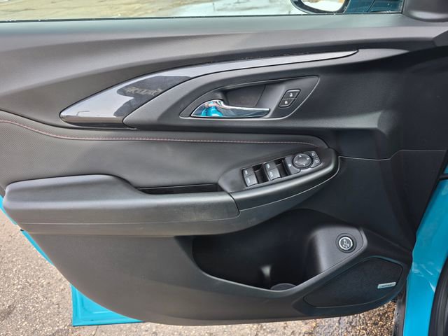 Used 2021 Chevrolet TrailBlazer RS w/ Sun and Liftgate Package image 26