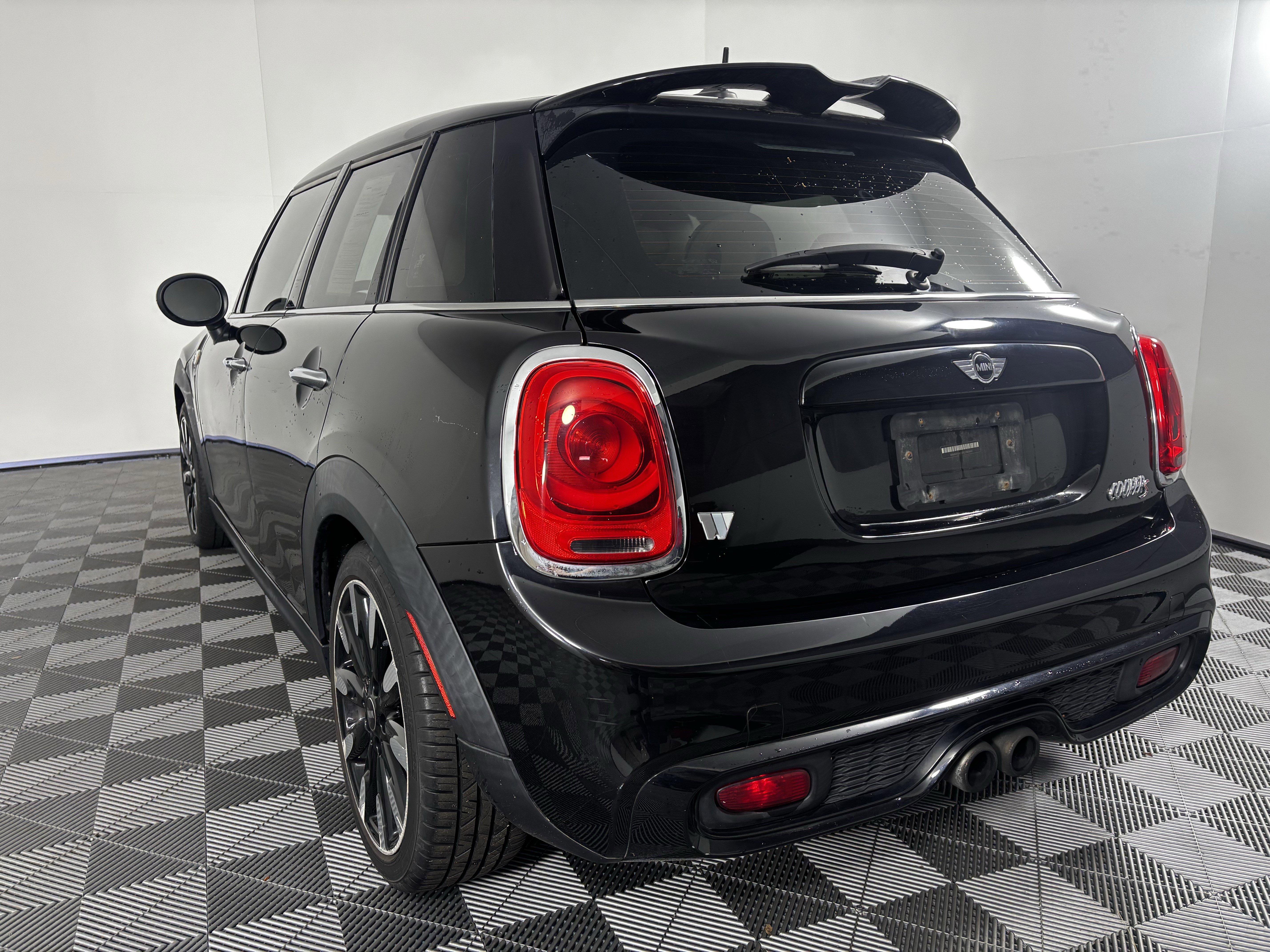 Used 2016 MINI Cooper S image 14