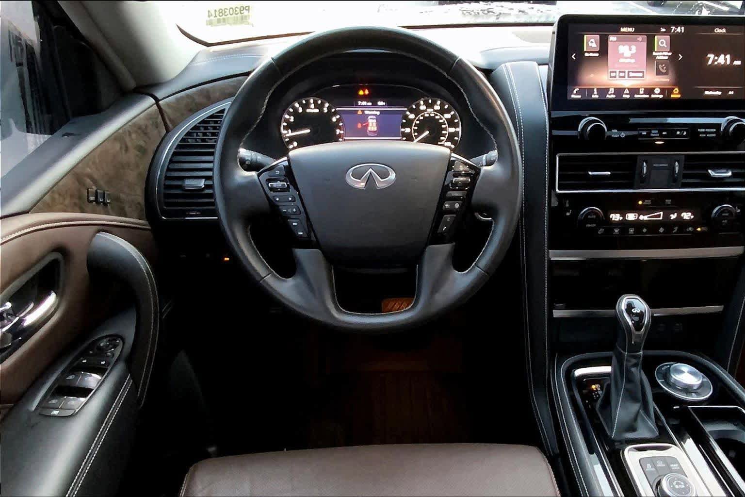 Used 2023 INFINITI QX80 Premium Select w/ Cargo Package image 6