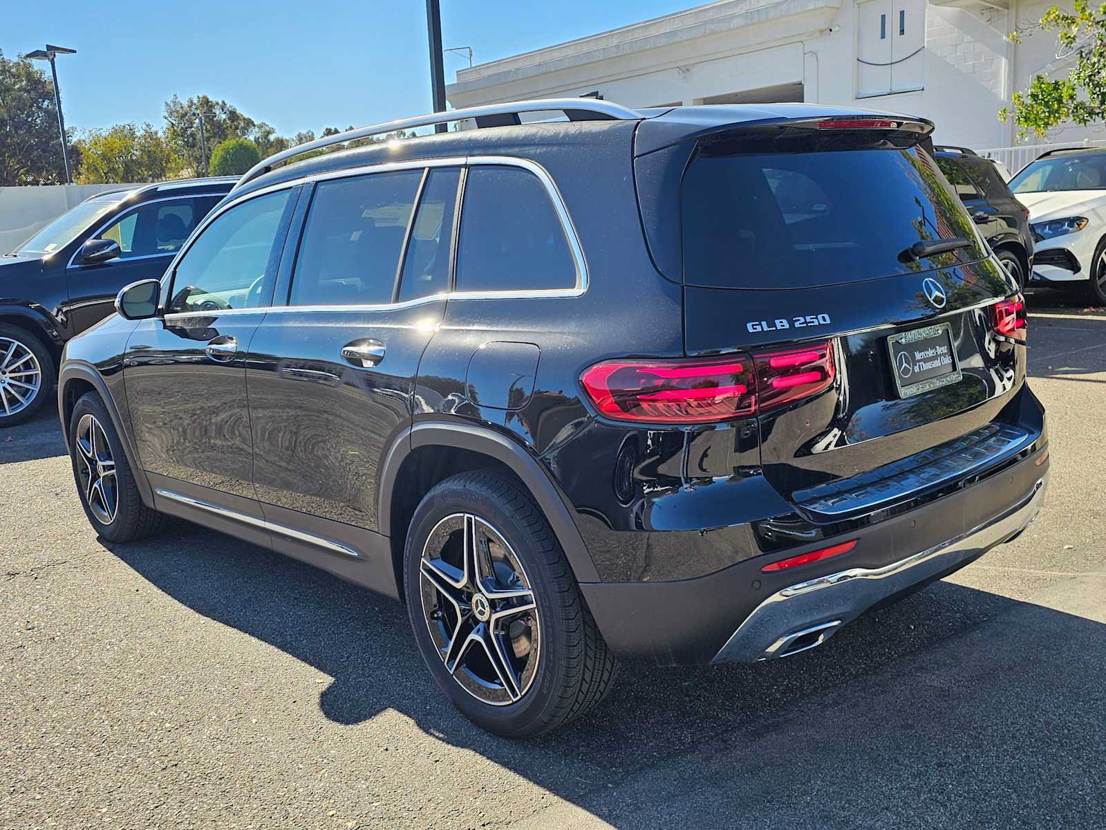 New 2026 Mercedes-Benz GLB 250 image 5