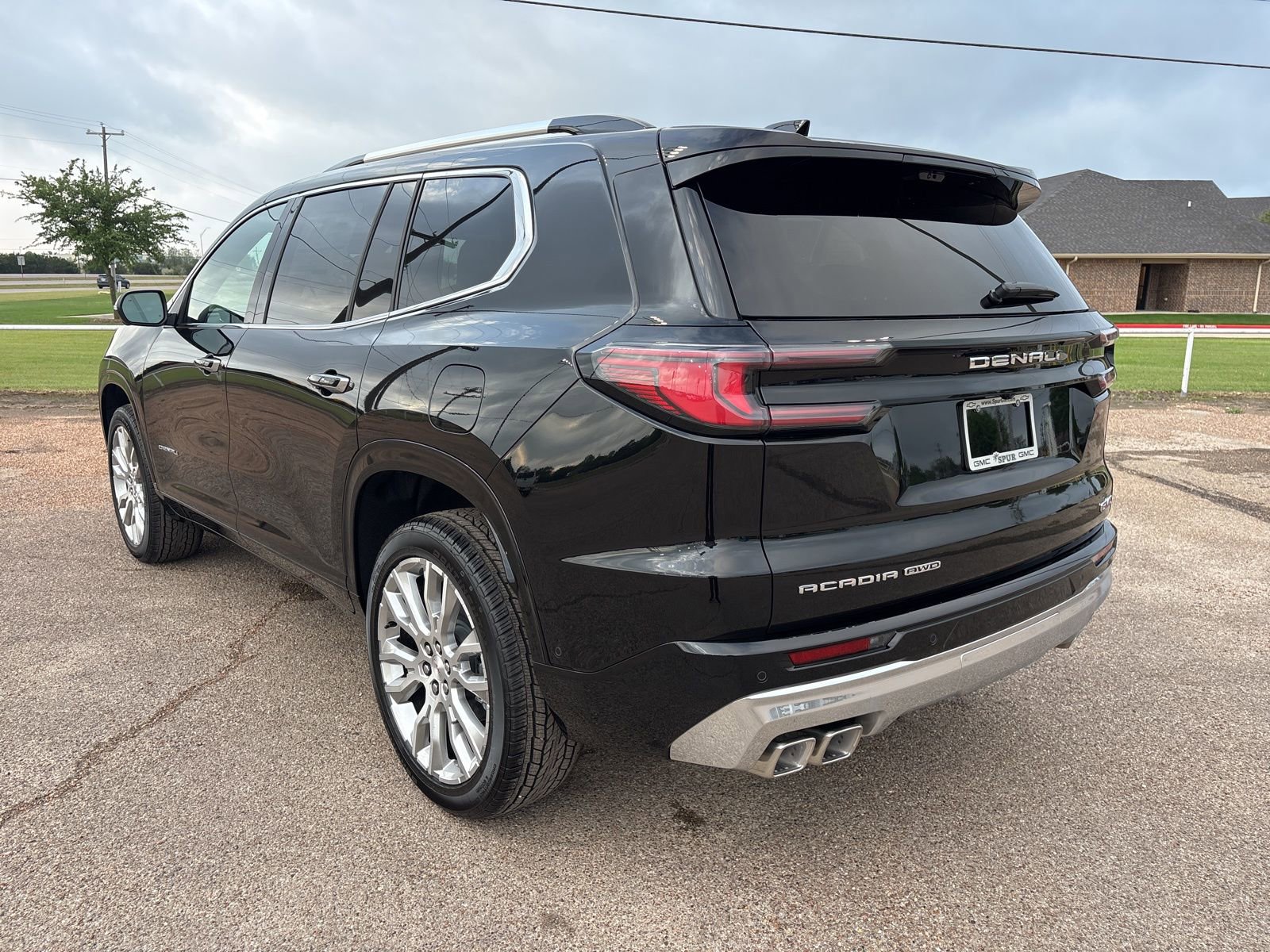 New 2026 GMC Acadia Denali image 4