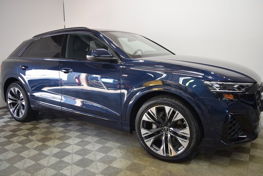 New 2025 Audi Q8 Prestige image 3