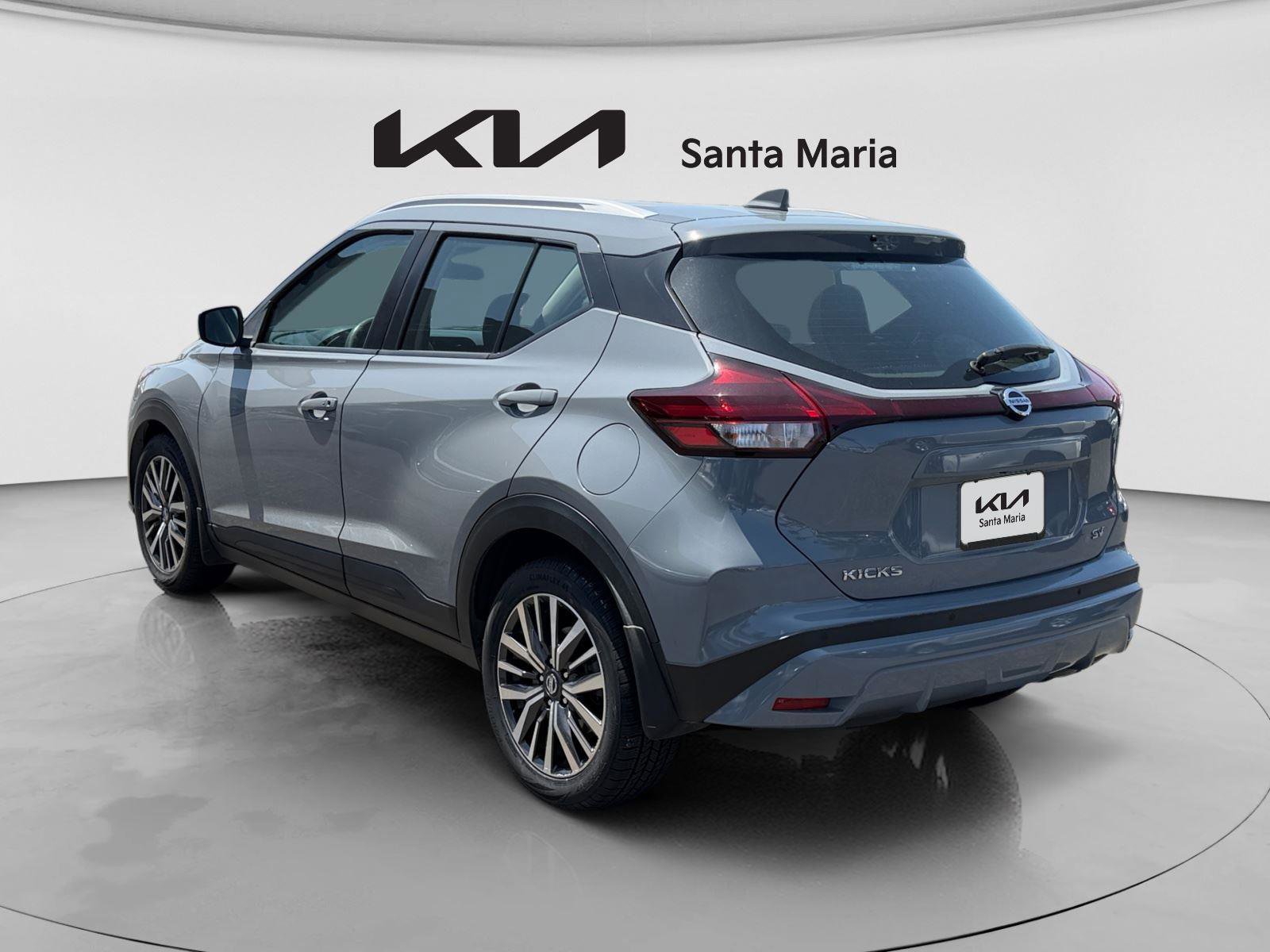 Used 2021 Nissan Kicks SV FWD image 6
