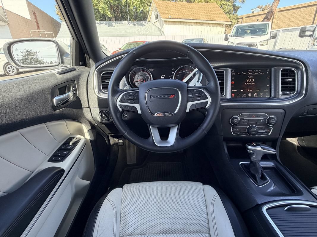 Used 2016 Dodge Charger R/T w/ Plus Group RWD image 29