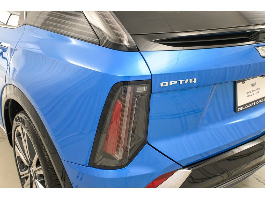 New 2027 Cadillac Optiq Premium Luxury AWD/4WD image 10