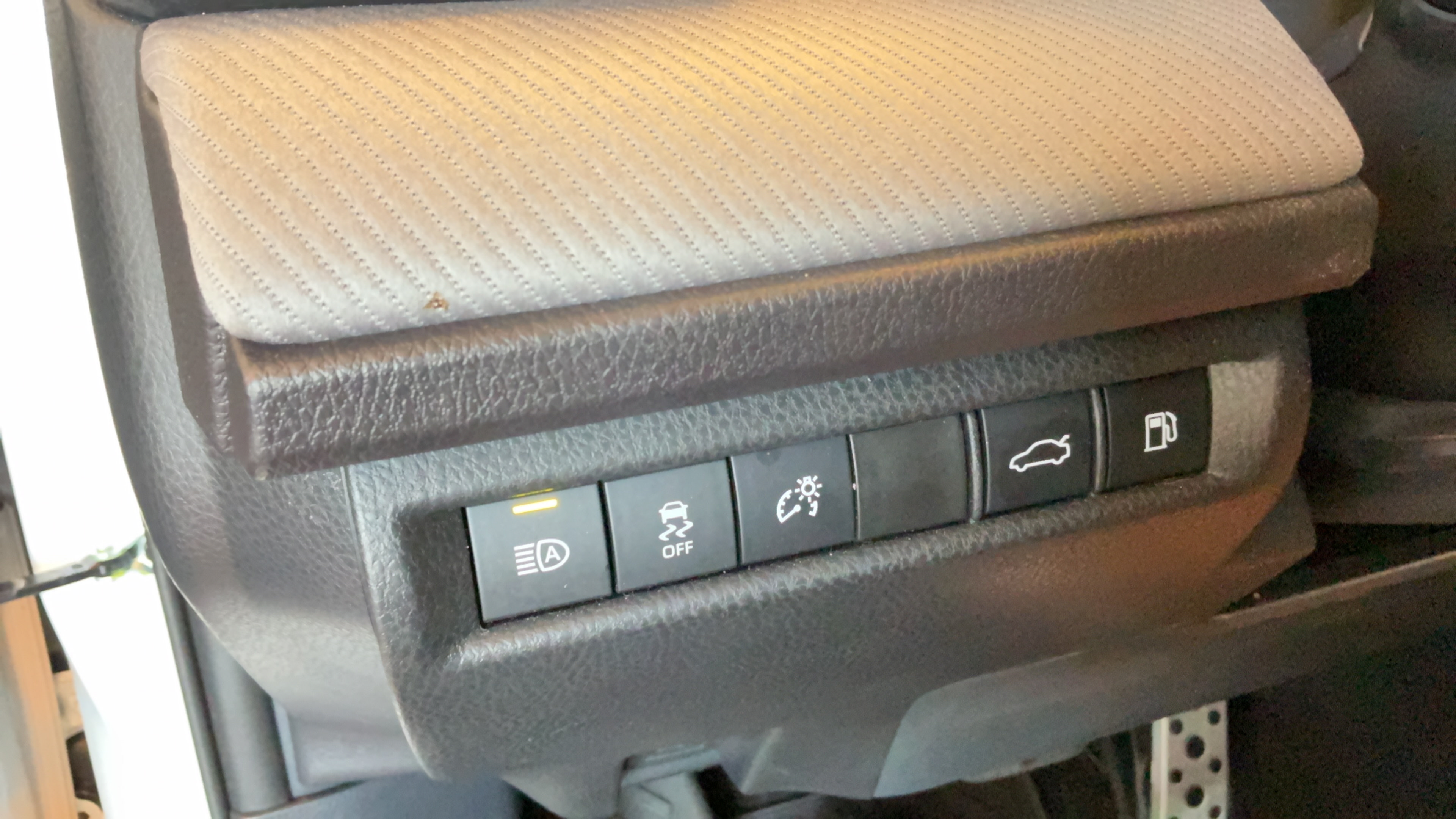 Used 2026 Toyota Camry LE FWD image 19