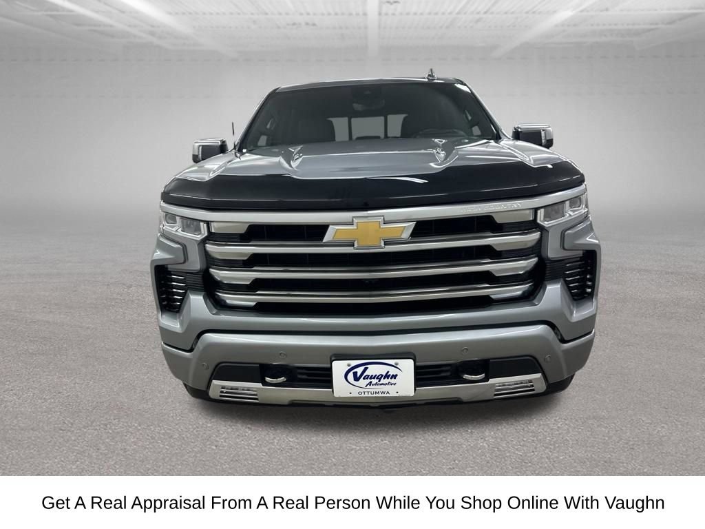 Used 2025 Chevrolet Silverado 1500 High Country w/ High Country Premium Package AWD/4WD image 5