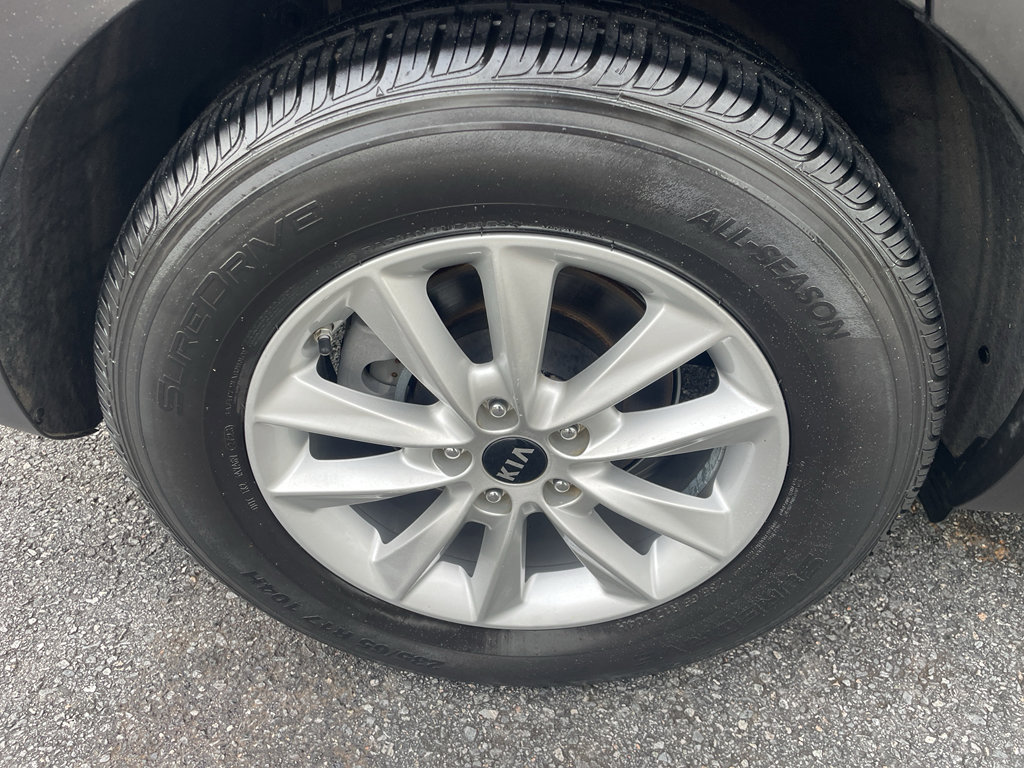 Used 2019 Kia Sorento FWD V6 image 30
