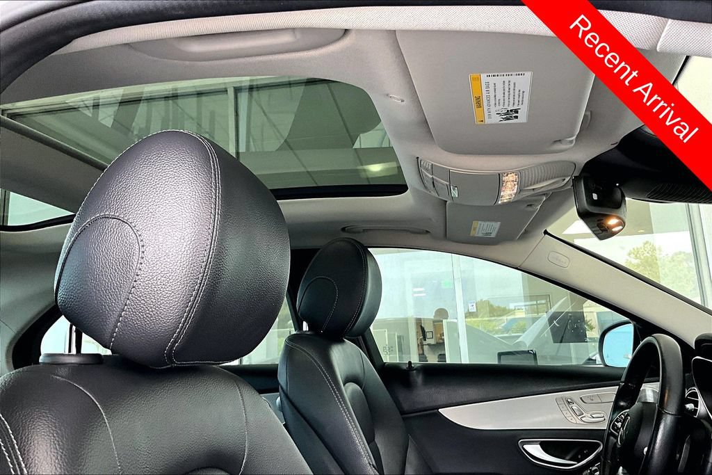 Used 2021 Mercedes-Benz C 300 Sedan w/ Premium Package image 27