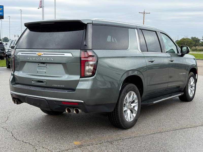 Used 2023 Chevrolet Suburban Premier AWD/4WD image 5