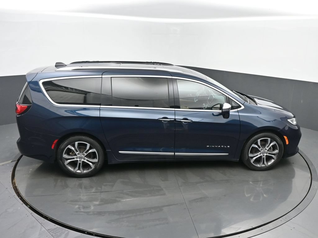 Used 2024 Chrysler Pacifica Pinnacle FWD image 41