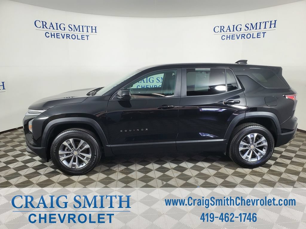 Used 2025 Chevrolet Equinox LT FWD image 2