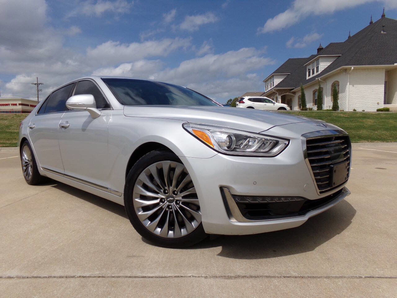 Used 2017 Genesis G90 5.0 Ultimate image 2