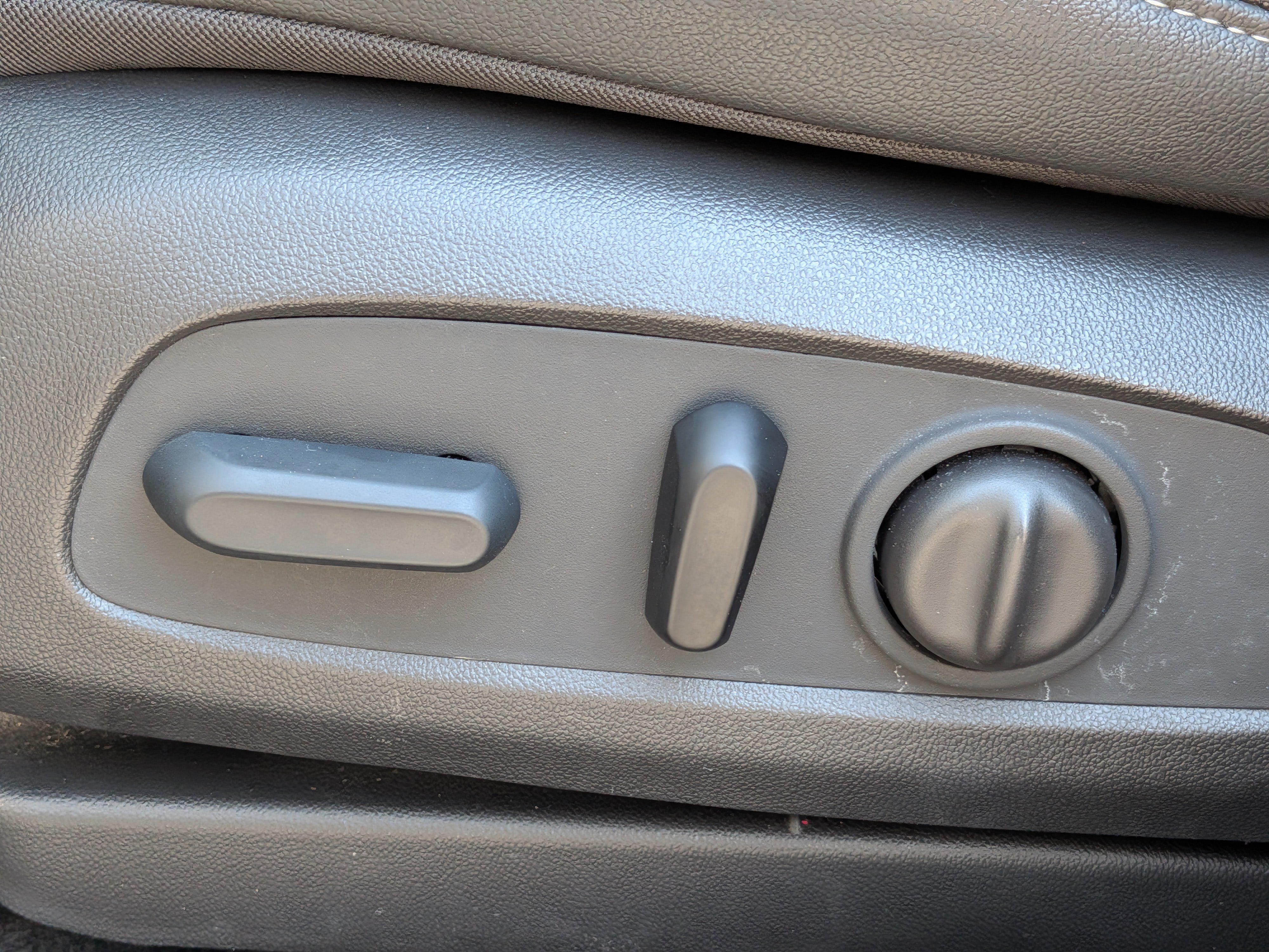 Certified 2023 Buick Encore GX Select FWD image 21