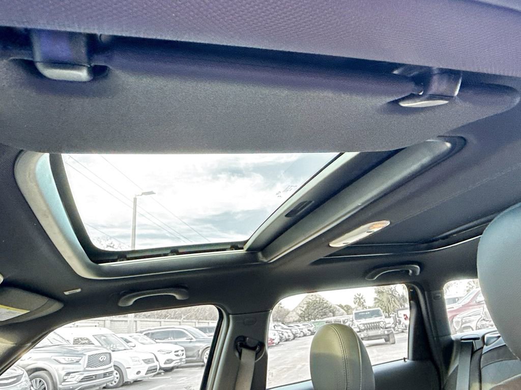 Used 2023 MINI Cooper Clubman John Cooper Works image 24