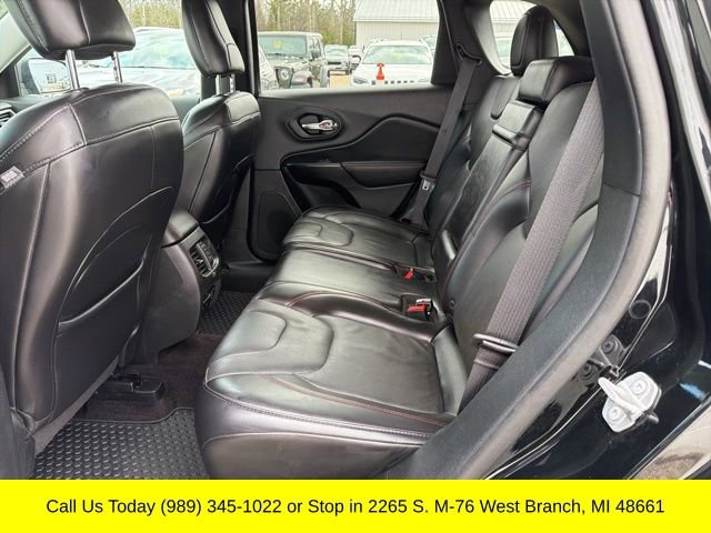 Used 2019 Jeep Cherokee Trailhawk image 29