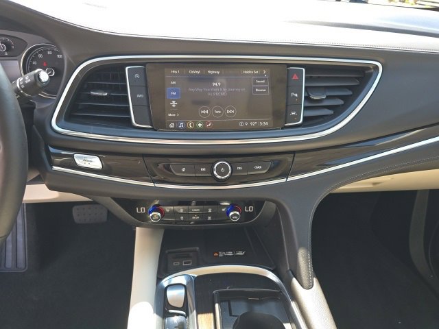 Used 2024 Buick Enclave Essence w/ Technology Package image 20