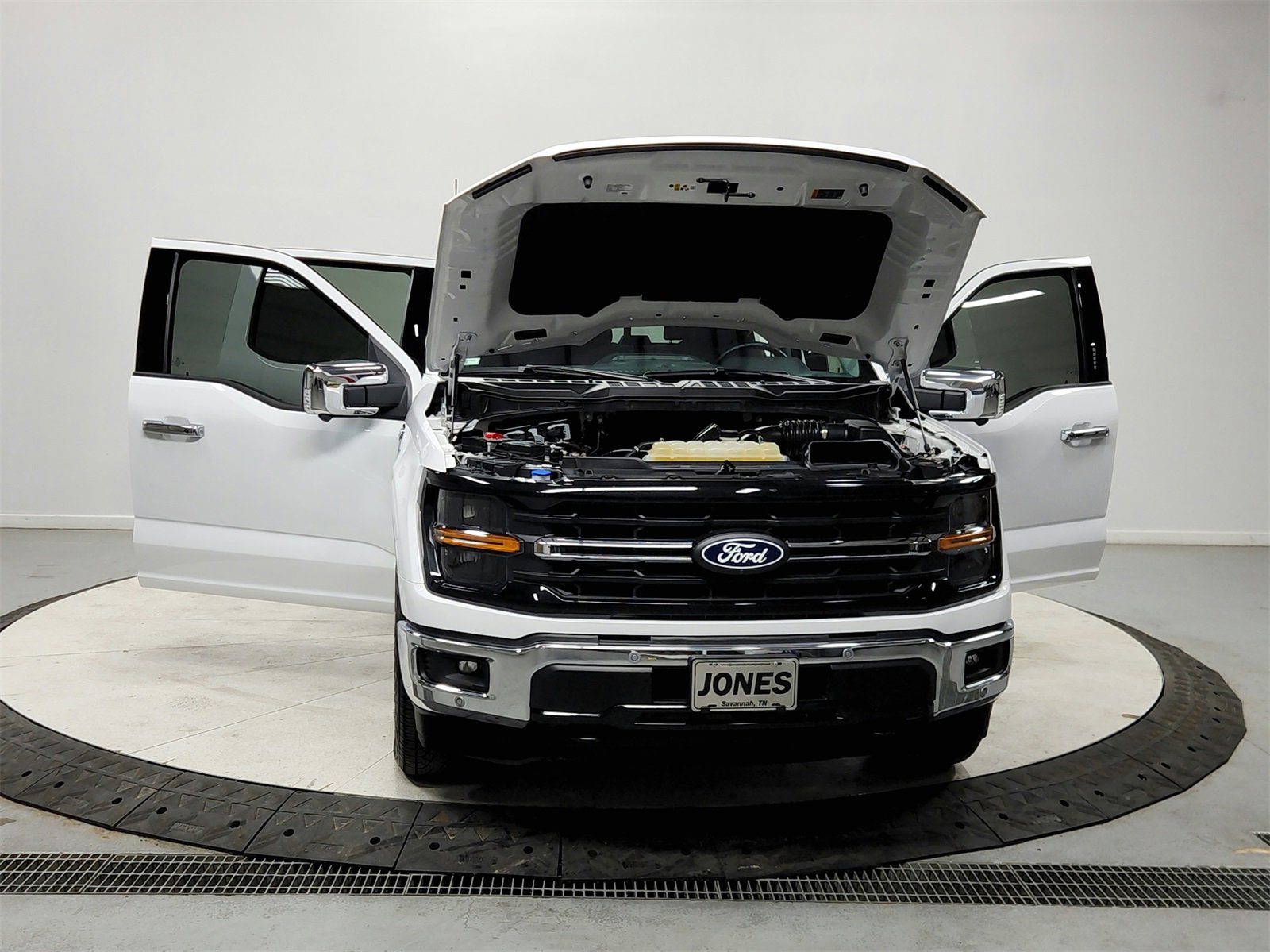 Used 2024 Ford F150 XLT w/ Equipment Group 302A MID image 10