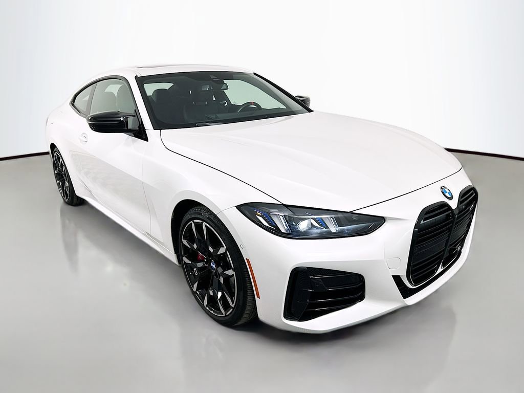 Used 2025 BMW 440i xDrive Coupe w/ Parking Assistance Package image 3