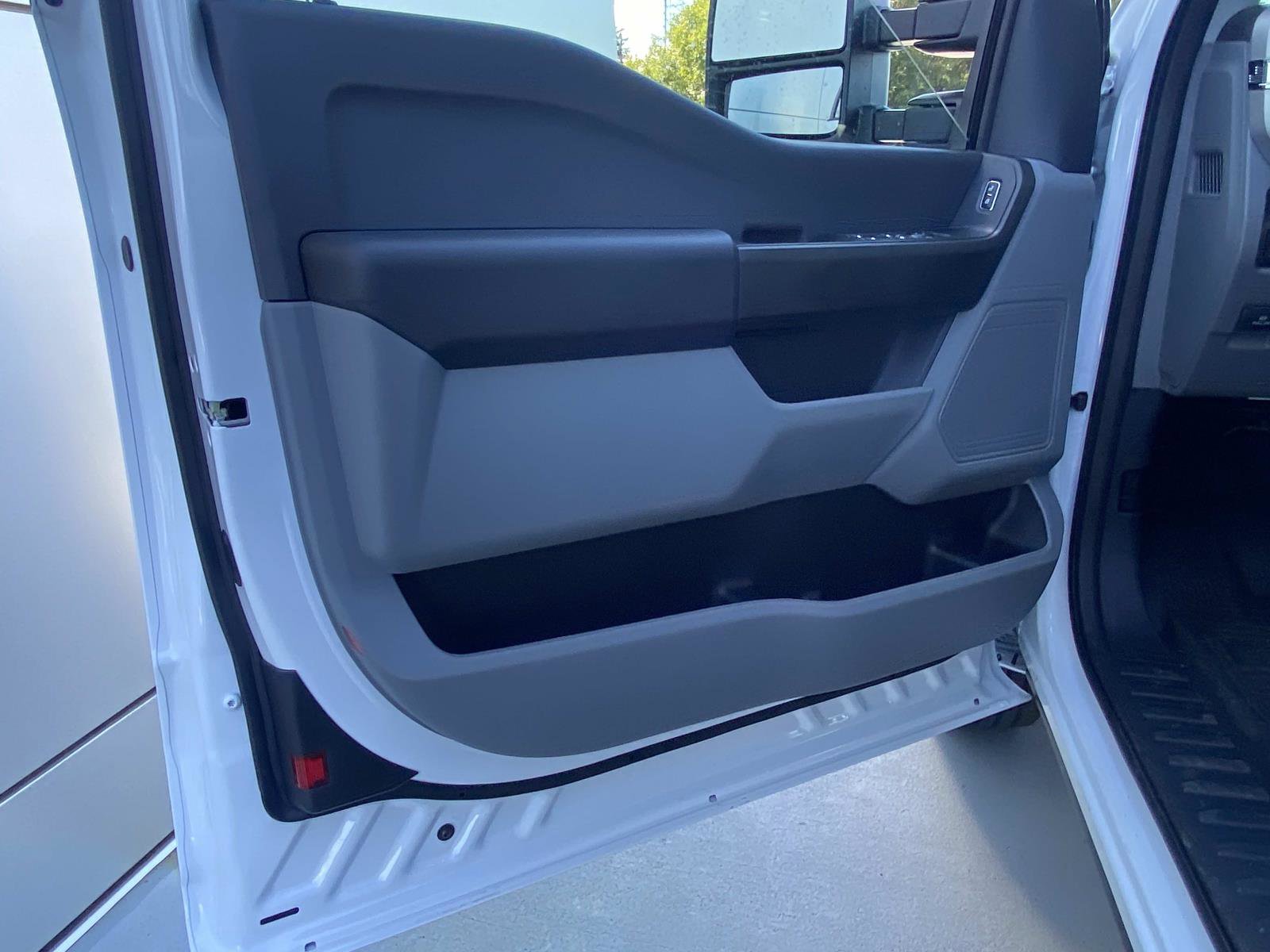 New 2026 Ford F250 2WD SuperCab Super Duty image 14