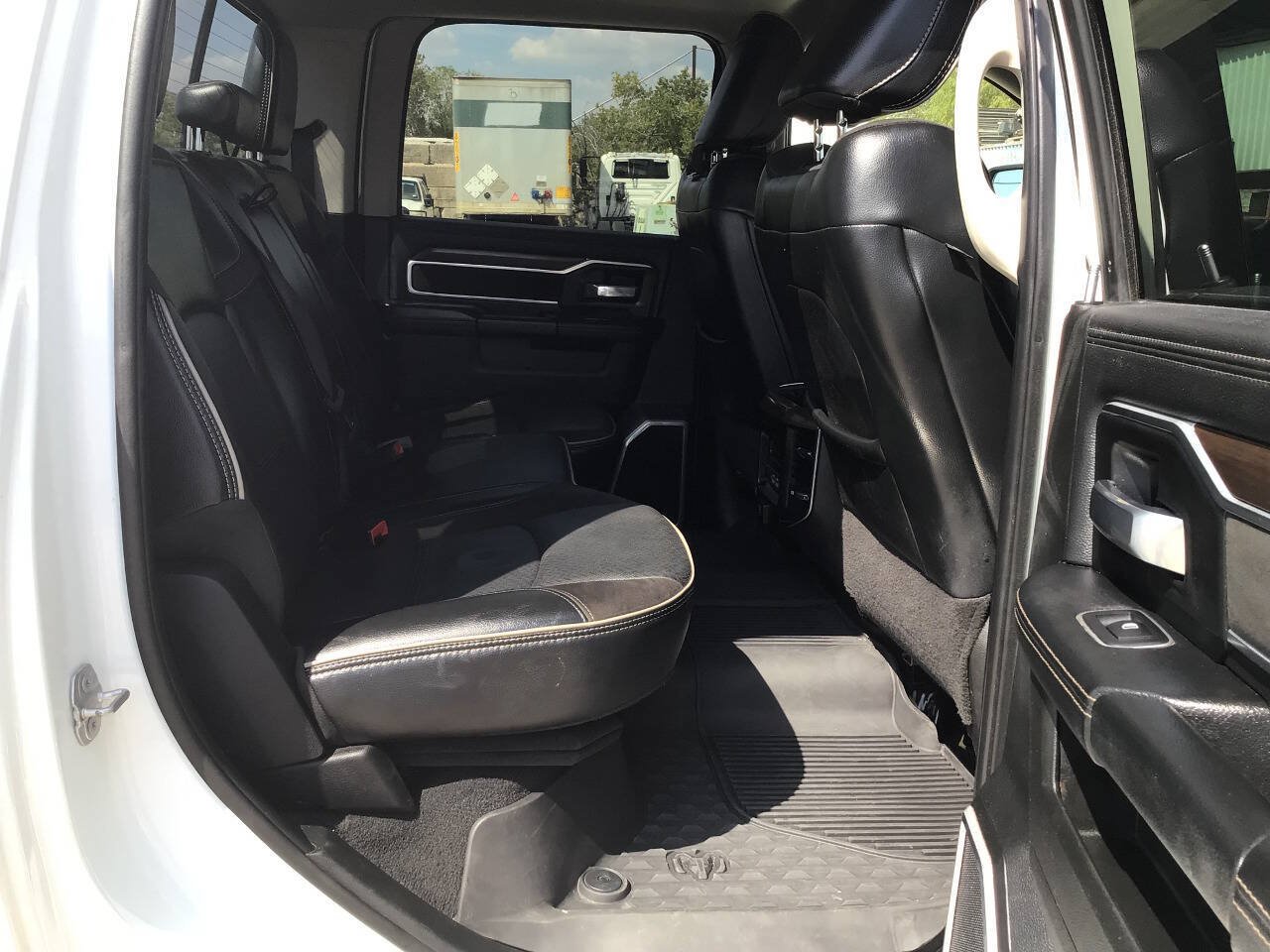 Used 2023 RAM 2500 Laramie AWD/4WD image 19