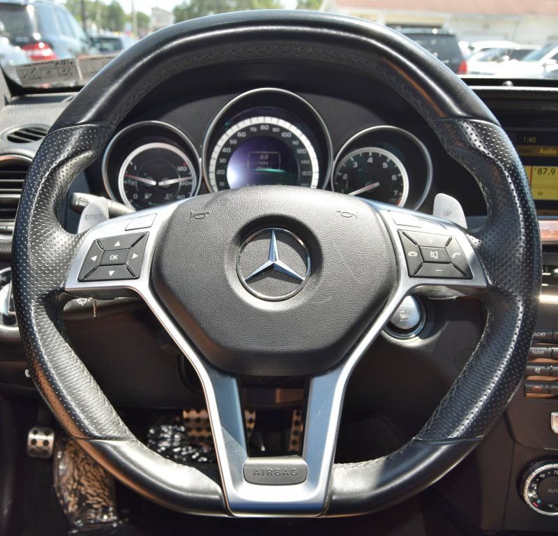 Used 2012 Mercedes-Benz C 63 AMG Coupe image 25