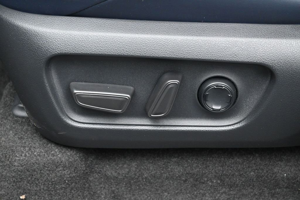 Certified 2026 Toyota 4Runner Platinum AWD/4WD image 10