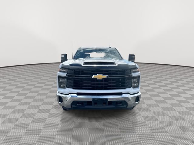 Certified 2024 Chevrolet Silverado 2500 W/T image 3