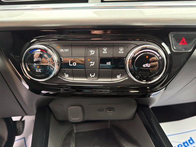 New 2026 Chevrolet Trax LT w/ Sunroof Package FWD image 16