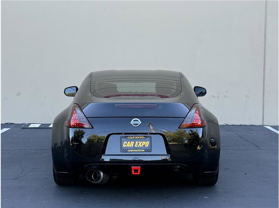 Used 2017 Nissan 370Z Coupe image 5