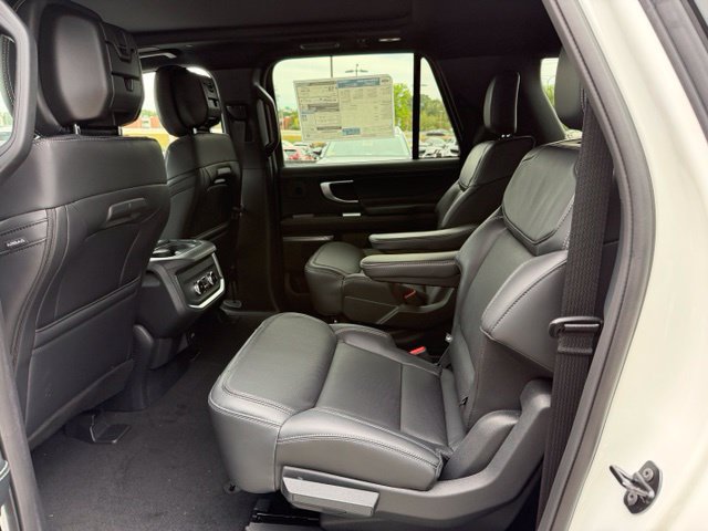 New 2027 Ford Expedition Max Platinum w/ Stealth Performance Package AWD/4WD image 7